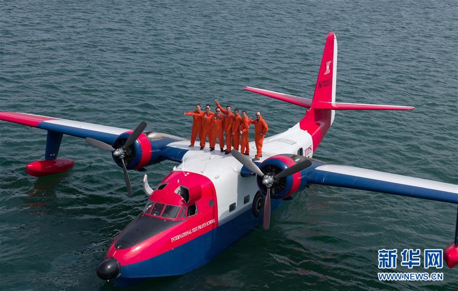 （新華全媒頭條&middot;圖文互動(dòng)）（6）試飛60年 鋪就中國通天路