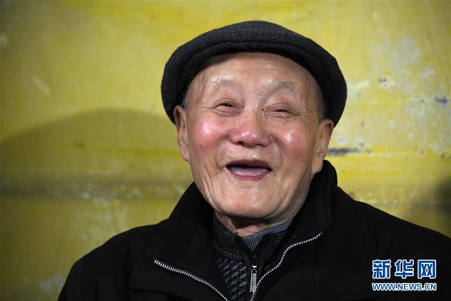 （新華全媒頭條&middot;圖文互動(dòng)）（1）鍛造領(lǐng)航復(fù)興的中流砥柱&mdash;&mdash;寫在&ldquo;不忘初心、牢記使命&rdquo;主題教育即將啟動(dòng)之際