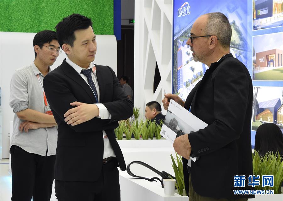 (新華全媒頭條·圖文互動(dòng))(2)風(fēng)勁帆懸 百舸爭(zhēng)流——從“京交會(huì)”看中國經(jīng)濟(jì)潛力和前景