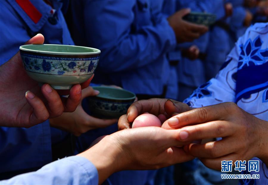 （新華全媒頭條&middot;不忘初心、牢記使命&mdash;&mdash;記者再走長(zhǎng)征路&middot;圖文互動(dòng)）（4）風(fēng)展紅旗如畫&mdash;&mdash;來(lái)自長(zhǎng)征出發(fā)地長(zhǎng)汀、寧化的紅色信仰報(bào)告 