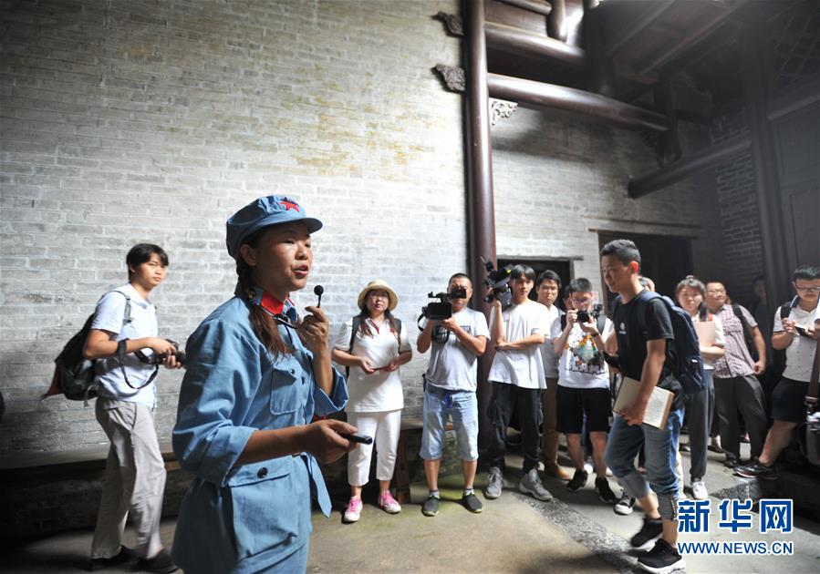 (壯麗70年·奮斗新時(shí)代——記者再走長(zhǎng)征路·圖文互動(dòng))(2)不朽的紅色雄鷹——人民軍隊(duì)航空先驅(qū)馮達(dá)飛的故事