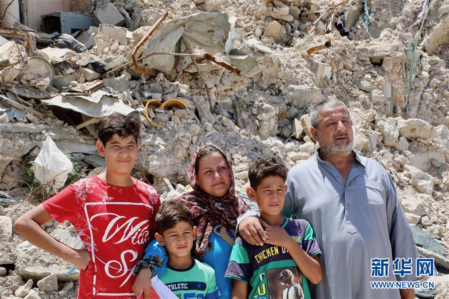 (國(guó)際·圖文互動(dòng))(1)通訊:中企員工愛心捐款助摩蘇爾老城民眾重燃生活希望