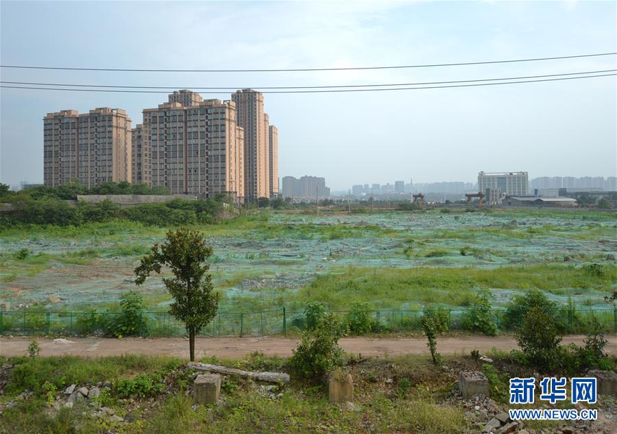 (在習(xí)近平新時(shí)代中國(guó)特色社會(huì)主義思想指引下——新時(shí)代新作為新篇章·圖文互動(dòng))(2)清水塘的“映照”:從“中國(guó)魯爾區(qū)”到“中國(guó)動(dòng)力谷”