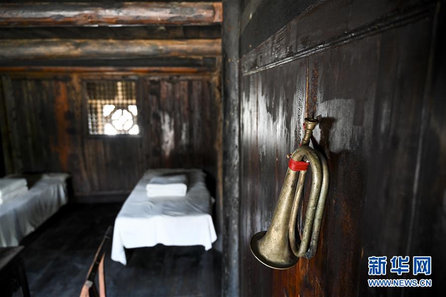 （壯麗70年&middot;奮斗新時代&mdash;&mdash;記者再走長征路&middot;圖文互動）（4）手捧棉被憶紅軍：走了那么多年，我們都念他們的好