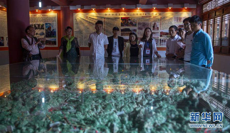 （壯麗70年&middot;奮斗新時代&mdash;&mdash;記者再走長征路&middot;圖文互動）（4）龍?jiān)?ldquo;獻(xiàn)&rdquo;圖： &ldquo;助力&rdquo;巧渡金沙江 