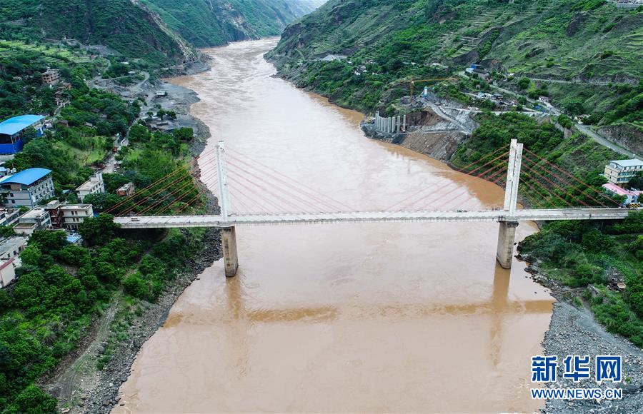 （新華全媒頭條&middot;壯麗70年&middot;奮斗新時代&mdash;&mdash;記者再走長征路&middot;圖文互動）（3）前進，向著光明的方向&mdash;&mdash;尋訪金沙江畔紅色印記