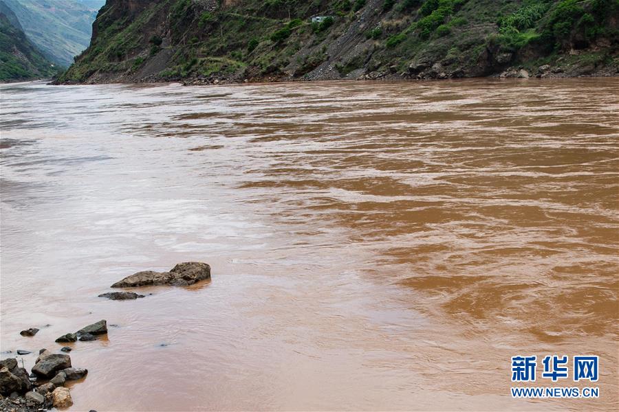 （新華全媒頭條&middot;壯麗70年&middot;奮斗新時代&mdash;&mdash;記者再走長征路&middot;圖文互動）（7）前進，向著光明的方向&mdash;&mdash;尋訪金沙江畔紅色印記