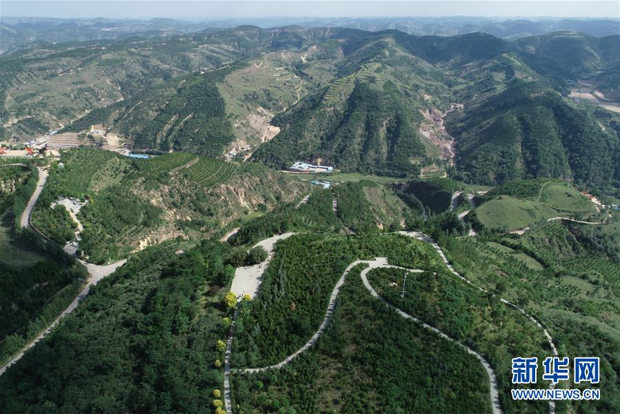 （新華全媒頭條&middot;壯麗70年&middot;奮斗新時(shí)代&mdash;&mdash;記者再走長征路&middot;圖文互動(dòng)）（8）紅星，從這里照耀中國&mdash;&mdash;陜北見證中國革命的歷史轉(zhuǎn)折