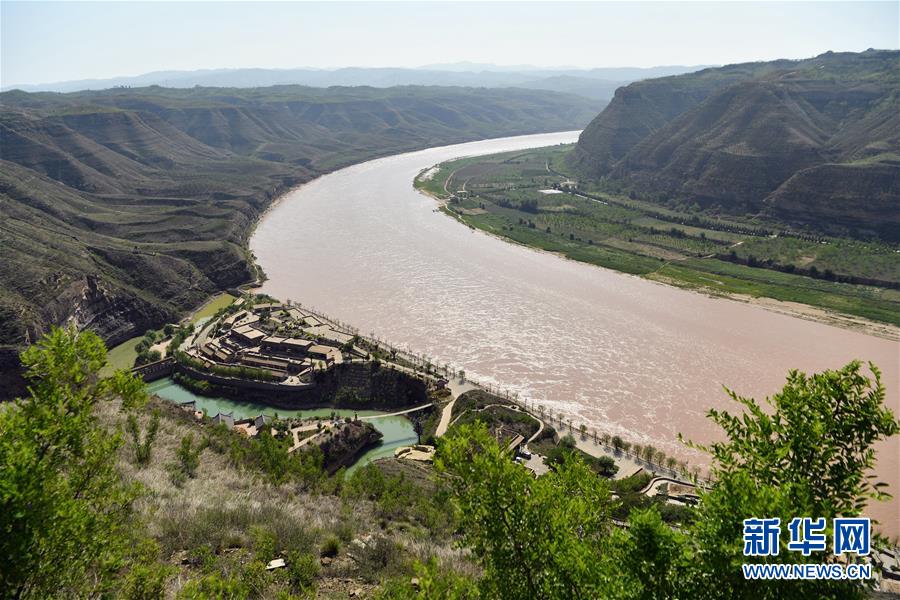 （新華全媒頭條&middot;壯麗70年&middot;奮斗新時代&mdash;&mdash;記者再走長征路&middot;圖文互動）（10）紅星，從這里照耀中國&mdash;&mdash;陜北見證中國革命的歷史轉(zhuǎn)折