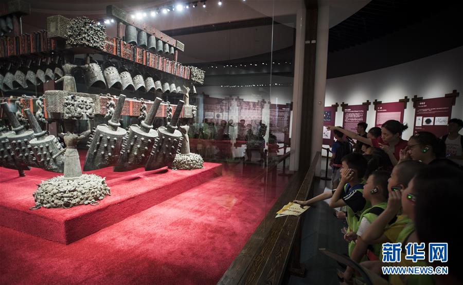 （新華調(diào)查&middot;新中國考古重大發(fā)現(xiàn)&middot;圖文互動）（2）&ldquo;音樂寶藏&rdquo;曾侯乙墓：&ldquo;爆款&rdquo;的中華文明悅耳之音 