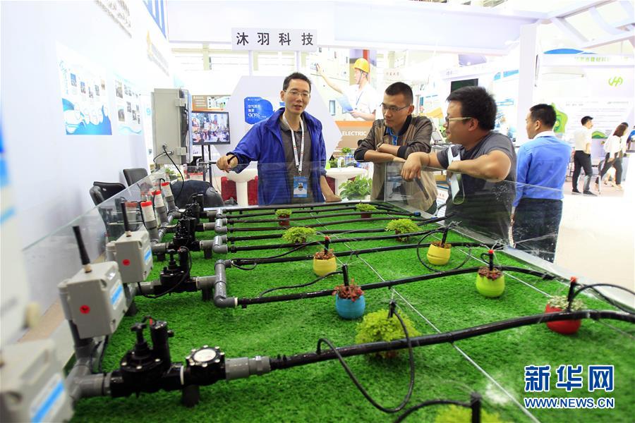 (新華全媒頭條·圖文互動(dòng))(12)舟舶繼路辟新天 商使交屬煥新顏——寫在第四屆中阿博覽會(huì)開(kāi)幕之際