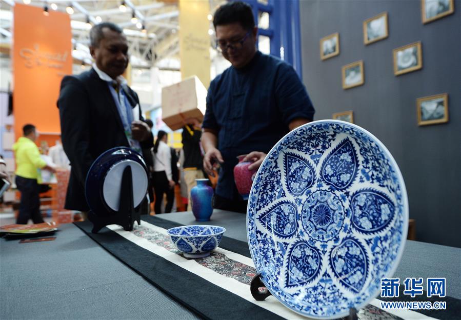 (新華全媒頭條·圖文互動(dòng))(15)舟舶繼路辟新天 商使交屬煥新顏——寫在第四屆中阿博覽會(huì)開(kāi)幕之際