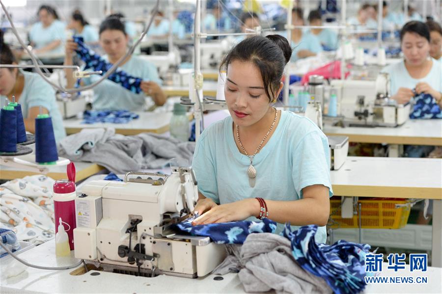 (決戰(zhàn)決勝脫貧攻堅(jiān)·圖文互動)(1)“她力量”托起南疆脫貧攻堅(jiān)“新引擎”