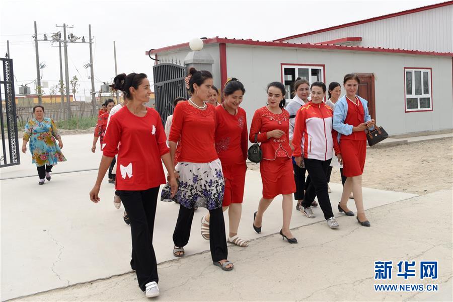 (決戰(zhàn)決勝脫貧攻堅(jiān)·圖文互動)(5)“她力量”托起南疆脫貧攻堅(jiān)“新引擎”