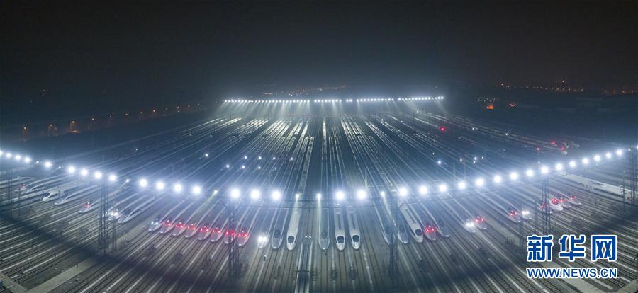 （壯麗70年&middot;奮斗新時(shí)代&mdash;&mdash;共和國(guó)發(fā)展成就巡禮）（1）人暢其行、貨暢其流&mdash;&mdash;共和國(guó)交通運(yùn)輸業(yè)發(fā)展成就巡禮