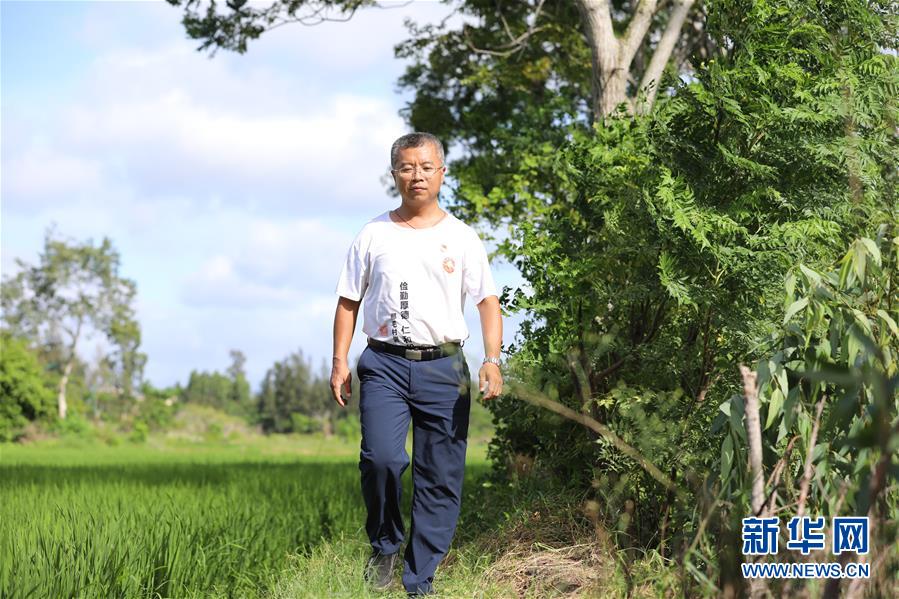 （不忘初心、牢記使命&middot;圖文互動(dòng)）（3）&ldquo;上天入地&rdquo;也要帶領(lǐng)鄉(xiāng)親脫貧&mdash;&mdash;記廣東那毛村駐村第一書(shū)記彭彬