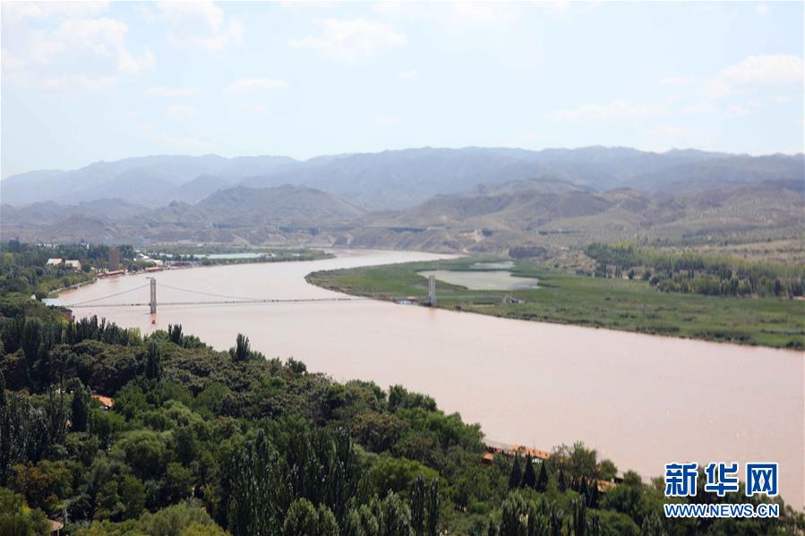 (走讀黃河·圖文互動)(3)中衛(wèi):33萬畝沙區(qū)變灌區(qū)