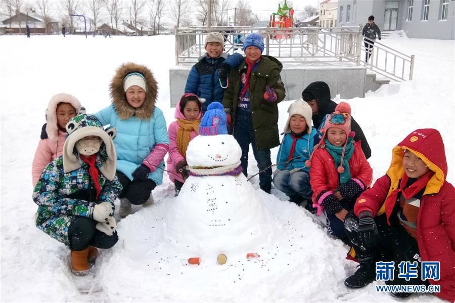 （不忘初心、牢記使命&middot;圖文互動）（4）鄉(xiāng)村教師袁艷敏：點(diǎn)亮山區(qū)孩子的夢