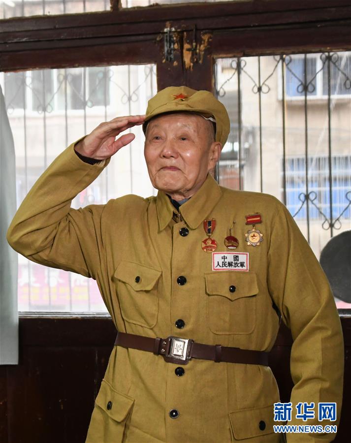 （壯麗70年&middot;奮斗新時代&mdash;&mdash;共和國榮光）（1）張富清：緊跟黨走，做黨的好戰(zhàn)士