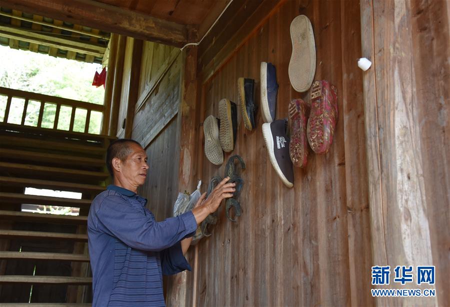 （愛(ài)國(guó)情 奮斗者&middot;圖文互動(dòng)）（4）貴州印江高石坎護(hù)林隊(duì)：半輩子，以林場(chǎng)為家