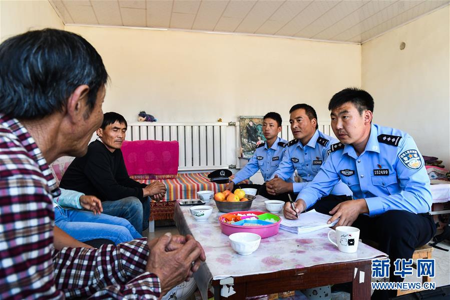 (愛(ài)國(guó)情 奮斗者·圖文互動(dòng))(7)印刻在戈壁上的名字