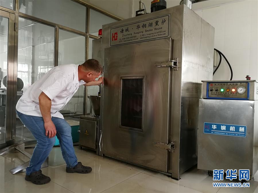 （在習(xí)近平新時(shí)代中國(guó)特色社會(huì)主義思想指引下&mdash;&mdash;新時(shí)代新作為新篇章&middot;總書記關(guān)切開放事&middot;圖文互動(dòng)）（2）&ldquo;看好中國(guó)的理由足夠多&rdquo;&mdash;&mdash;&ldquo;洋面孔&rdquo;與自貿(mào)區(qū)的親密接觸