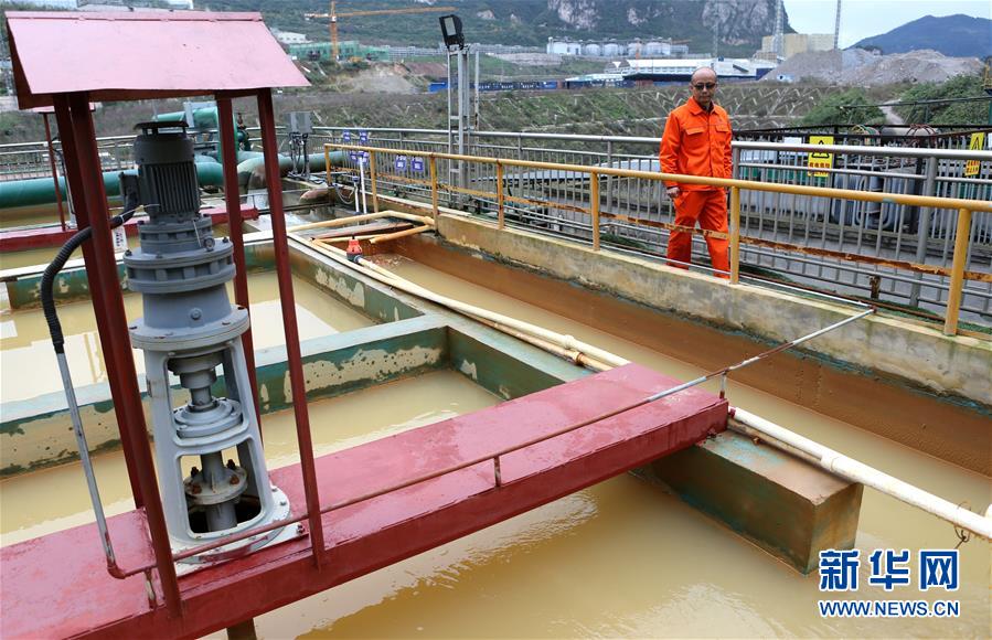 （四中全會精神在基層&middot;圖文互動）（3）烏江清，貴州興&mdash;&mdash;貴州第一大河烏江治污記