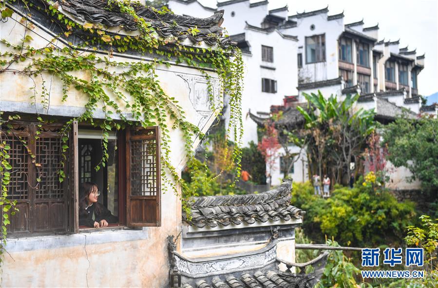 （圖文互動）（2）鄉(xiāng)村攝影師、鄉(xiāng)村&ldquo;模特&rdquo;、民宿店主&mdash;&mdash;鄉(xiāng)村旅游推動婺源農(nóng)民生活方式發(fā)生新變化