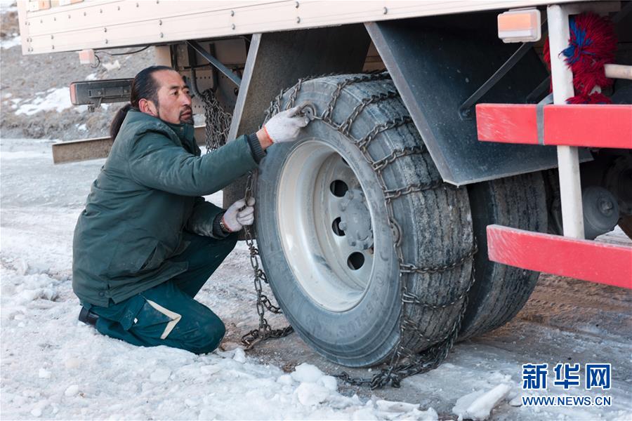 （新華全媒頭條&middot;圖文互動(dòng)）（4）格?；ㄩ_(kāi)滿天路&mdash;&mdash;寫(xiě)在川藏公路通車(chē)65周年之際