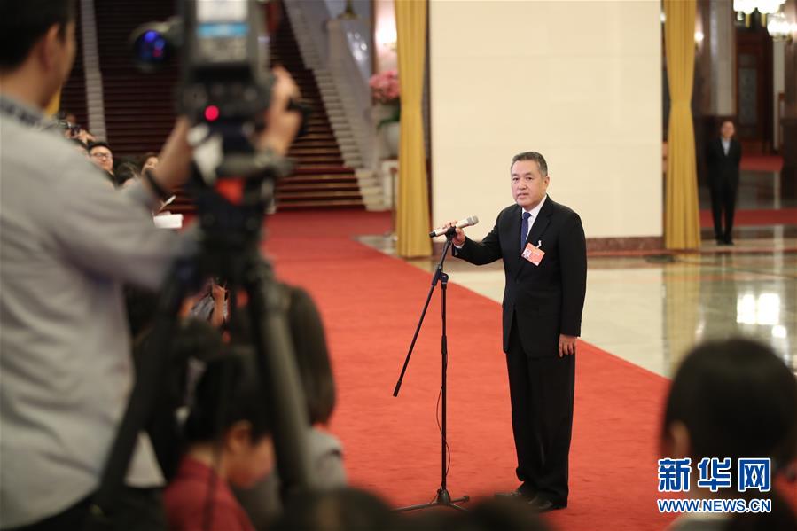 （兩會(huì)&middot;面對(duì)面）（14）采訪部長(zhǎng)