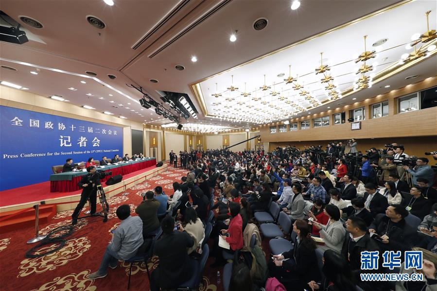 （兩會）（4）政協(xié)委員談優(yōu)化營商環(huán)境、促進(jìn)民營經(jīng)濟(jì)高質(zhì)量發(fā)展