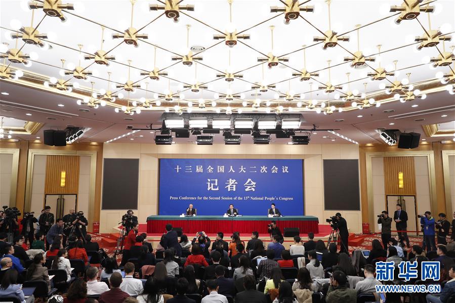 （兩會&middot;XHDW）（4）生態(tài)環(huán)境部部長李干杰就&ldquo;打好污染防治攻堅戰(zhàn)&rdquo;答記者問