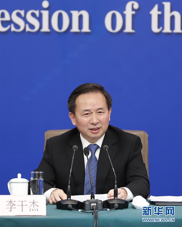 （兩會&middot;XHDW）（6）生態(tài)環(huán)境部部長李干杰就&ldquo;打好污染防治攻堅(jiān)戰(zhàn)&rdquo;答記者問