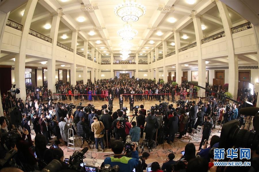 (新華全媒頭條·兩會(huì)特別報(bào)道·圖文互動(dòng))(1)中國(guó)發(fā)展的明天一定更美好——從全國(guó)兩會(huì)看奮進(jìn)中國(guó)的發(fā)展信心