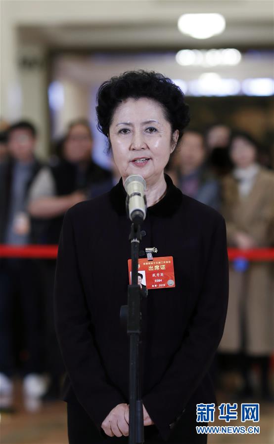 （兩會&middot;面對面&middot;XHDW）（6）全國政協(xié)委員接受采訪
