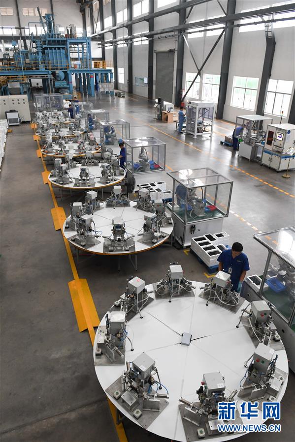 （新華全媒頭條&middot;圖文互動(dòng)）（8）創(chuàng)新，在復(fù)興的征程上&mdash;&mdash;以習(xí)近平同志為核心的黨中央關(guān)心科技創(chuàng)新工作紀(jì)實(shí)