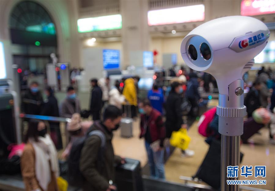 (社會(huì))(1)武漢:漢口火車(chē)站加強(qiáng)疫情監(jiān)控