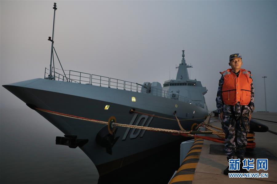 （新春走基層&middot;圖文互動）（4）&ldquo;我們的目標在視距之外，征途是星辰大海&rdquo;&mdash;&mdash;夜探國產首艘萬噸級驅逐艦南昌艦