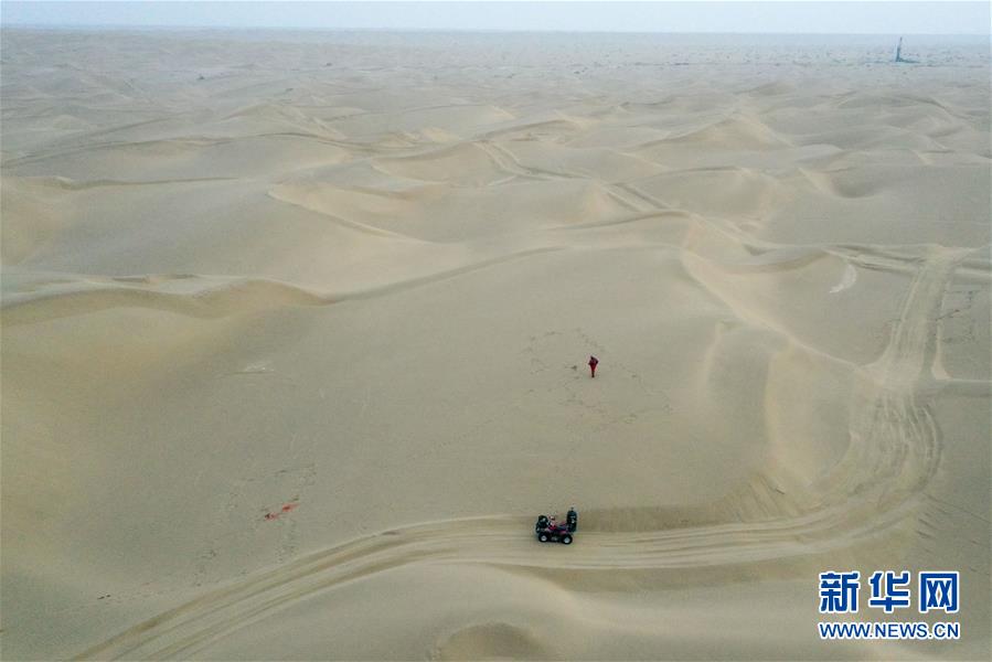 （新春走基層&middot;圖文互動）（1）大漠中，一頂帳篷守歲五年