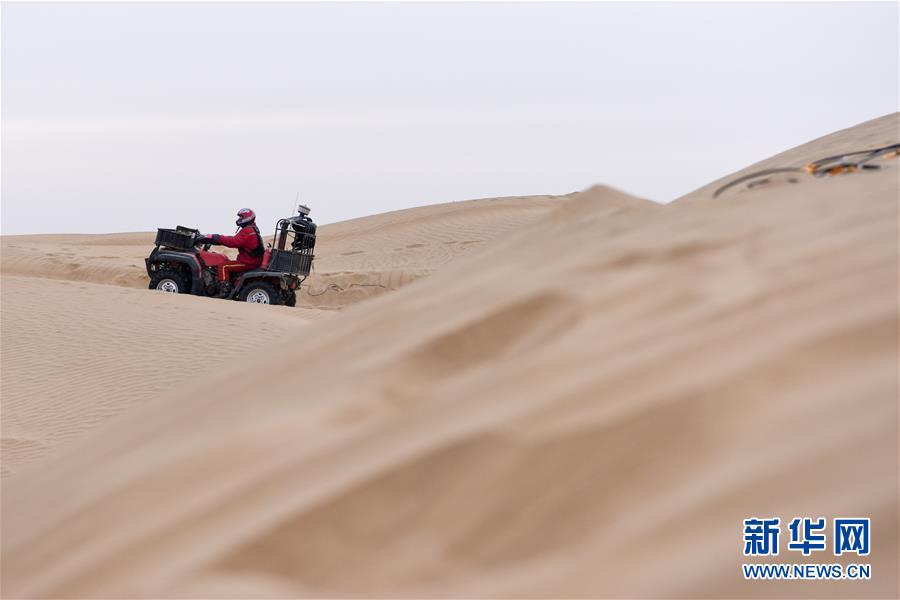 （新春走基層&middot;圖文互動）（3）大漠中，一頂帳篷守歲五年