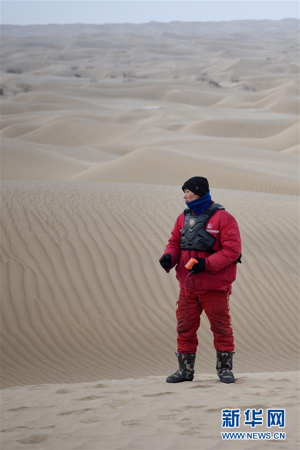 （新春走基層&middot;圖文互動）（4）大漠中，一頂帳篷守歲五年