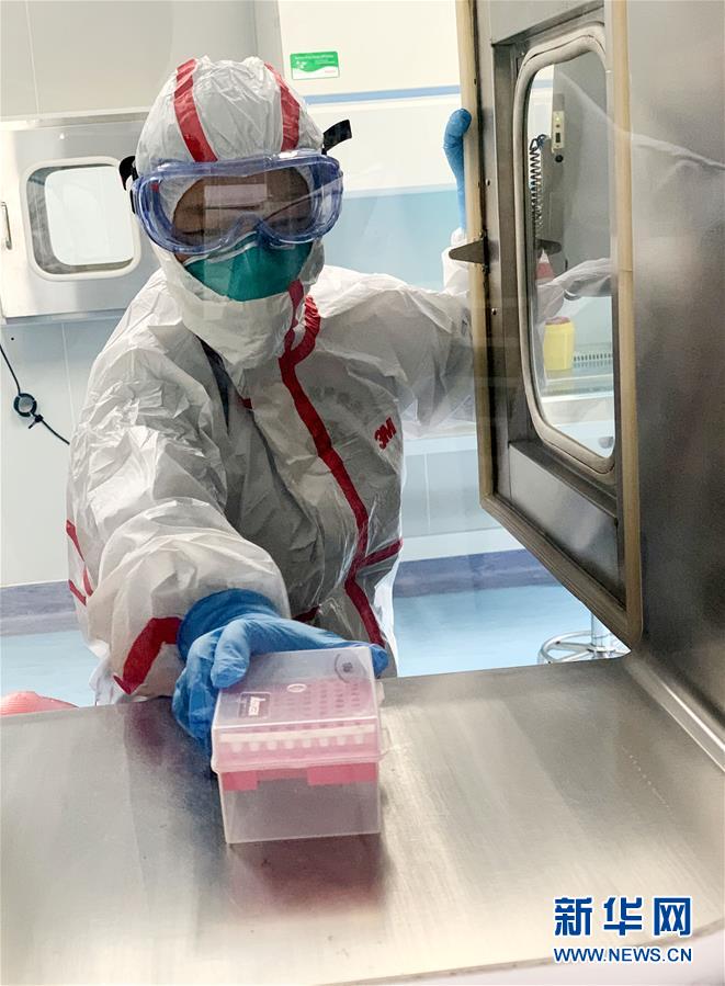 (聚焦疫情防控·圖文互動)(1)“疫”線“拆彈” 為生命“闖關(guān)”