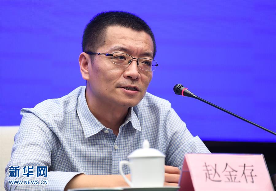 （聚焦疫情防控&middot;圖文互動）（2）鐘南山、李蘭娟院士團隊從新冠肺炎患者糞便中分離出病毒