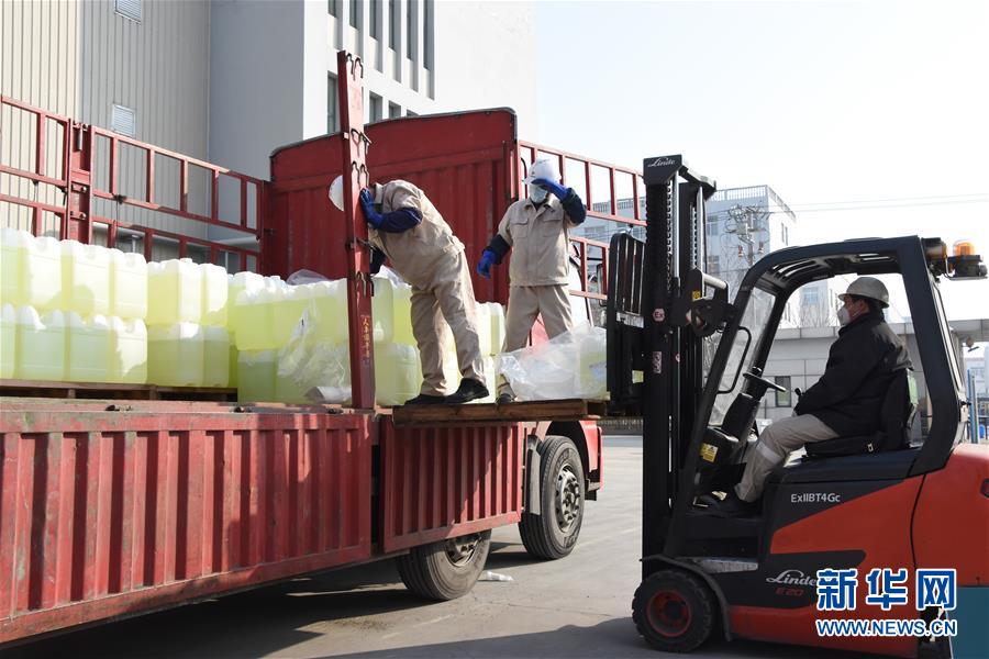 （圖文互動(dòng)）（2）爭分奪秒，為了那千公里之外的馳援&mdash;&mdash;急需防疫物資天津復(fù)工復(fù)產(chǎn)一線見聞