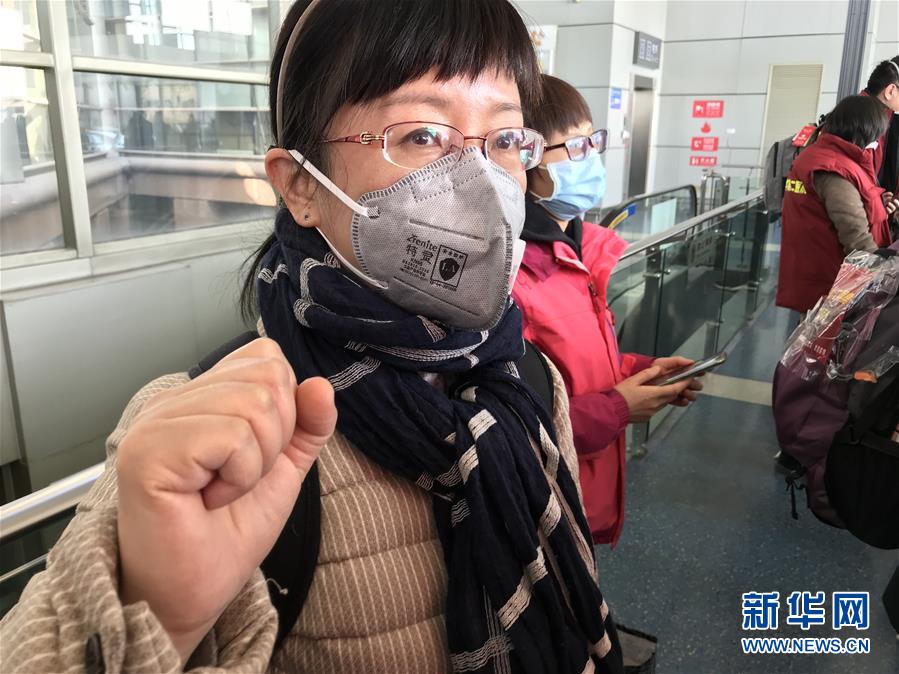 （熱點(diǎn)鮮報(bào)&middot;圖文互動(dòng)）（2）三代人的約定：父母送我援湖北，我給孩子樹榜樣