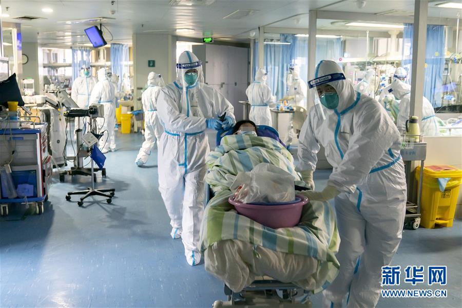 （新華全媒頭條&middot;圖文互動）（16）火線上的中流砥柱&mdash;&mdash;獻給奮戰(zhàn)在抗疫一線的醫(yī)務工作者