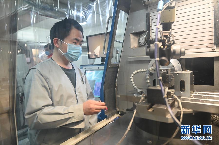 （來自經(jīng)濟(jì)前沿的故事&middot;企業(yè)復(fù)工復(fù)產(chǎn)&middot;圖文互動(dòng)）（8）&ldquo;危機(jī)中發(fā)現(xiàn)新商機(jī)&rdquo;&mdash;&mdash;中國科技制造企業(yè)復(fù)工復(fù)產(chǎn)觀察