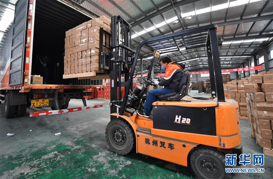 （聚焦疫情防控&middot;圖文互動）（6）&ldquo;一輛輛車出發(fā)，春暖花開的日子就不遠了&rdquo;&mdash;&mdash;西北電商大縣陜西省武功縣復工見聞