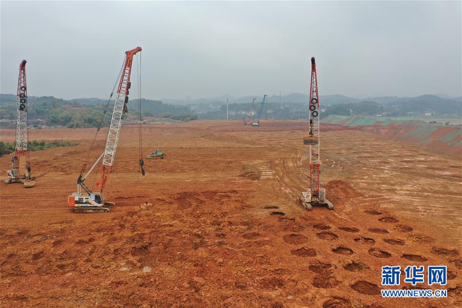 （圖文互動）（3）&ldquo;克服困難大步朝前走&rdquo;&mdash;&mdash;長沙市重大項(xiàng)目復(fù)工見聞