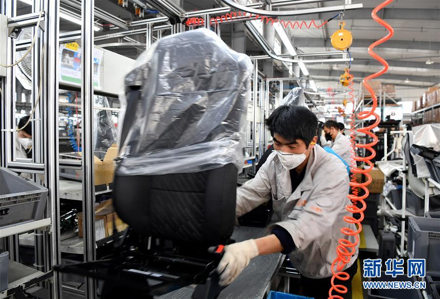 （圖文互動）（7）&ldquo;春天到了，熟悉的生活正在慢慢回來&rdquo;&mdash;&mdash;陜西多地復(fù)產(chǎn)復(fù)工一線見聞